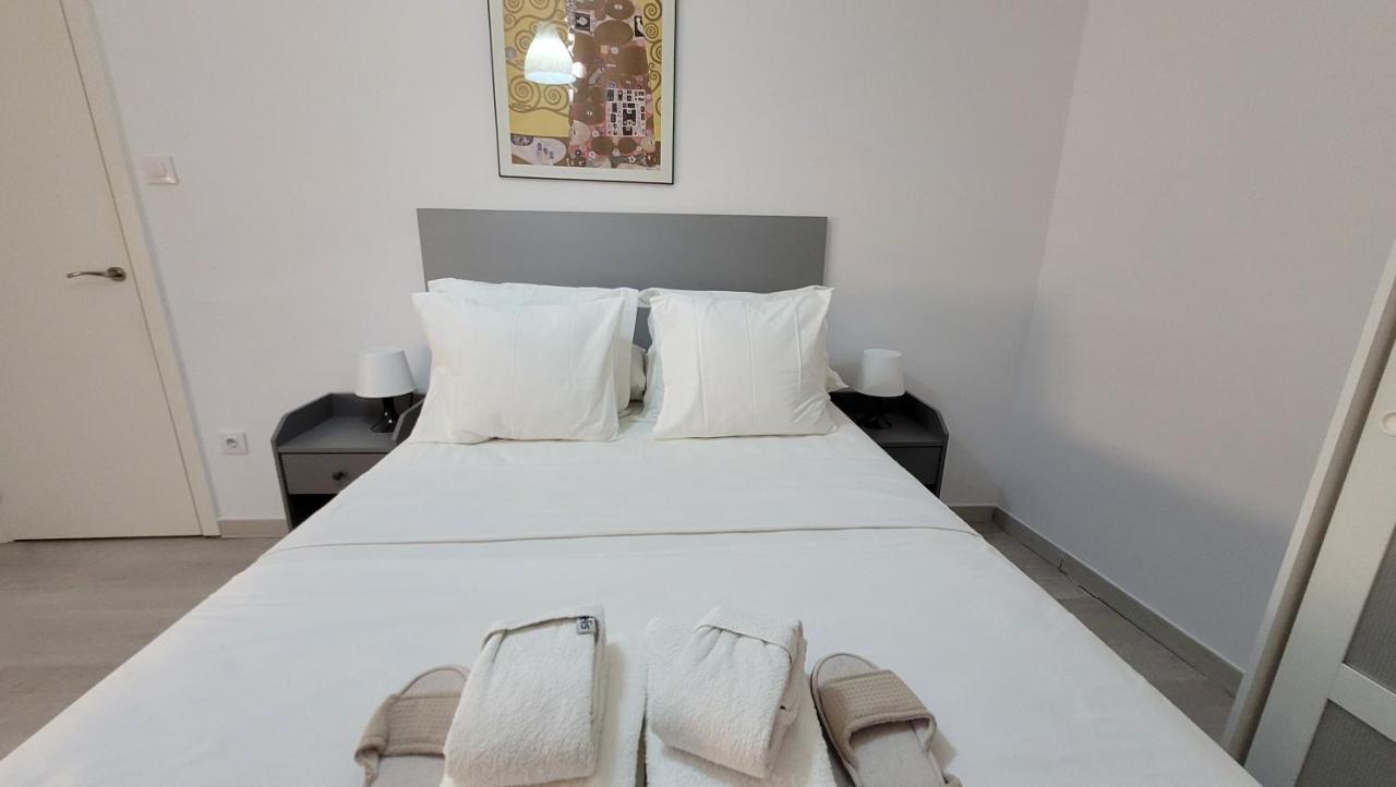 Apartaments B O D Collblanc โอสปิตาเล็ต เดอ โยเบรกัต ภายนอก รูปภาพ