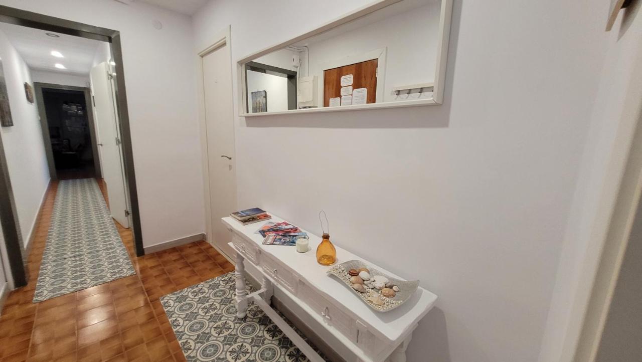 Apartaments B O D Collblanc โอสปิตาเล็ต เดอ โยเบรกัต ภายนอก รูปภาพ