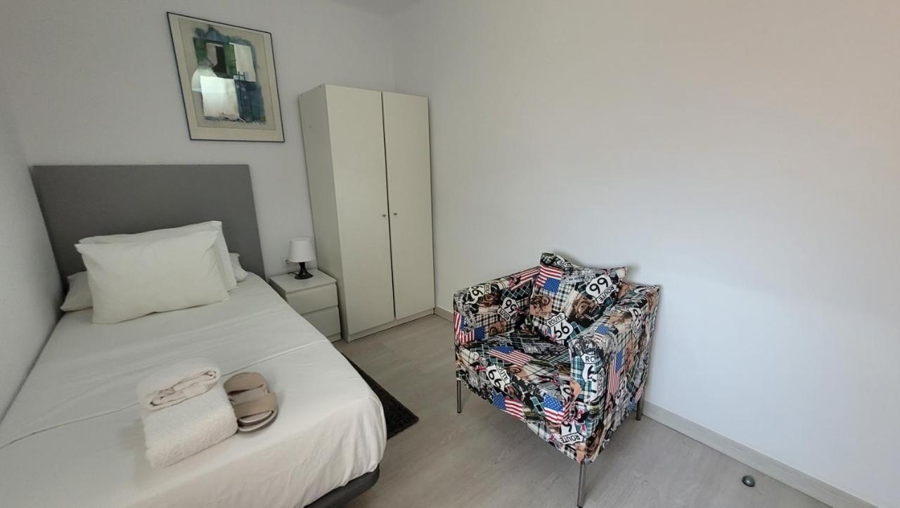 Apartaments B O D Collblanc โอสปิตาเล็ต เดอ โยเบรกัต ภายนอก รูปภาพ