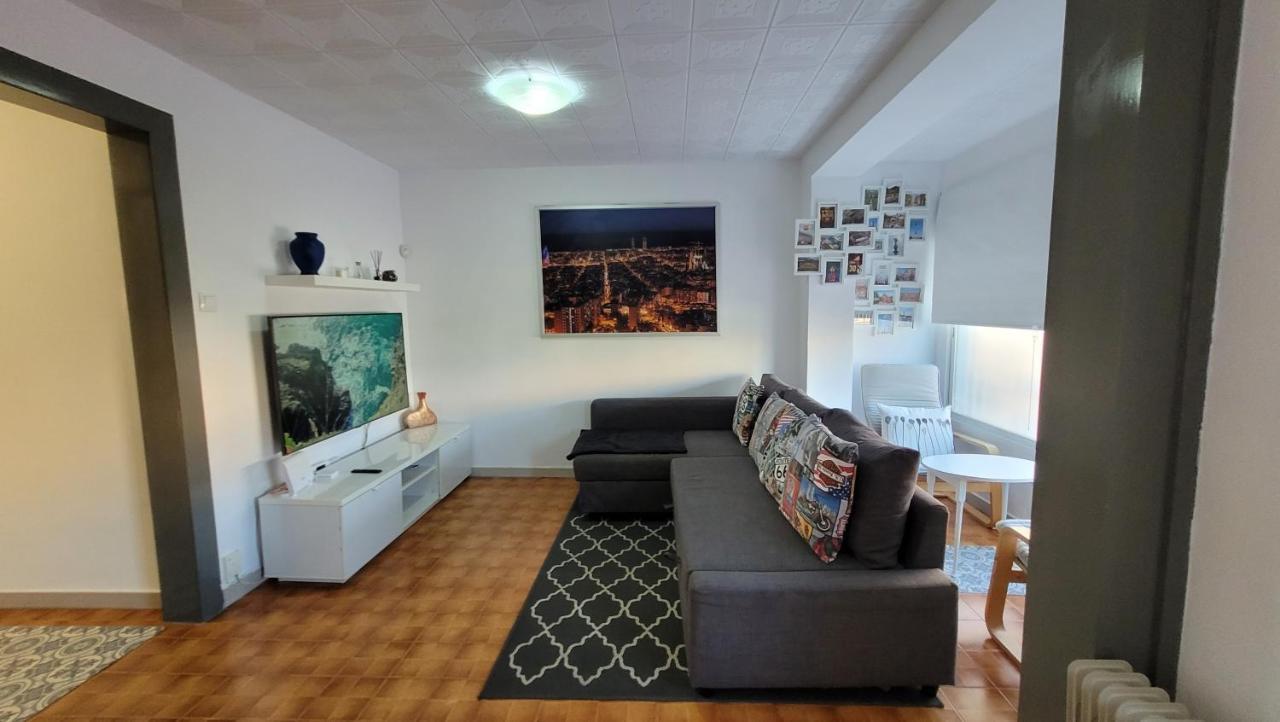 Apartaments B O D Collblanc โอสปิตาเล็ต เดอ โยเบรกัต ภายนอก รูปภาพ