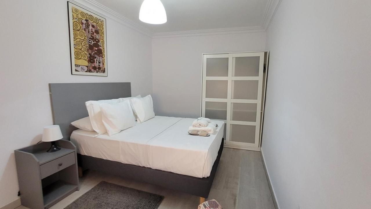 Apartaments B O D Collblanc โอสปิตาเล็ต เดอ โยเบรกัต ภายนอก รูปภาพ